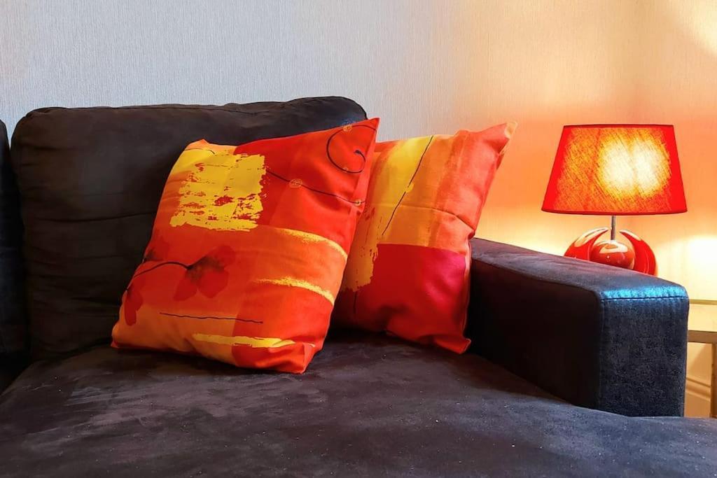 Le Spacieux Du Centre Apartment Agen Bagian luar foto